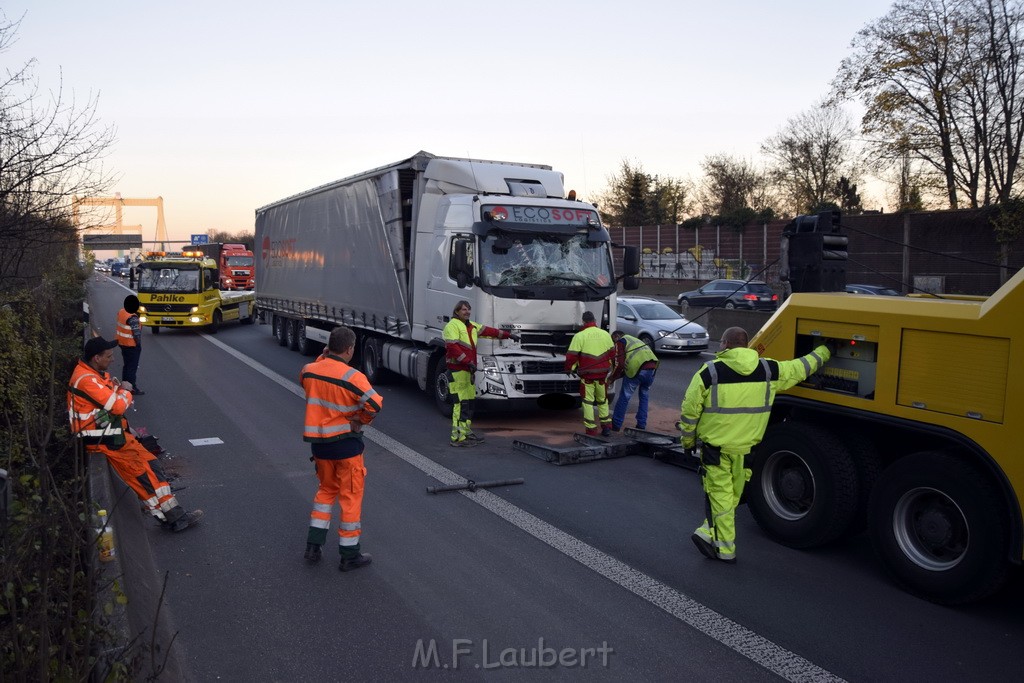 VU LKW A 4 Rich Aachen hinter Rodenkirchener Bruecke P17.JPG - Miklos Laubert